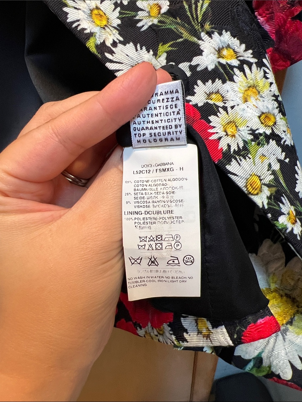 Dolce & Gabbana Black Jacket with Red Poppy & White Daisy Print - Picture 2 of 6